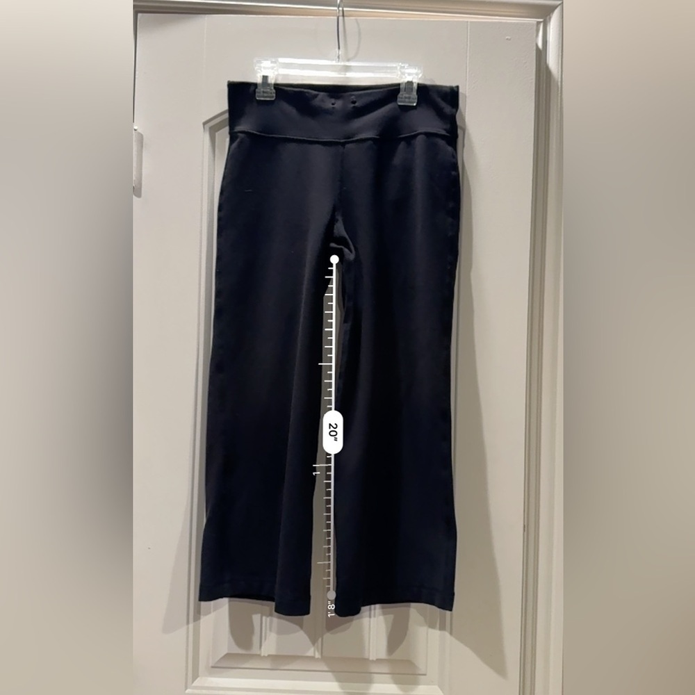 lululemon athletica Black Capris - Picture 8 of 9